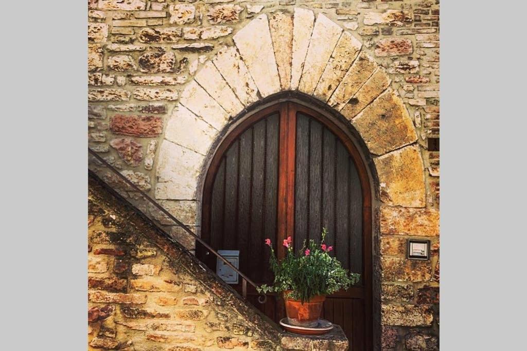 Assisi Anfiteatro Romano Zewnętrze zdjęcie